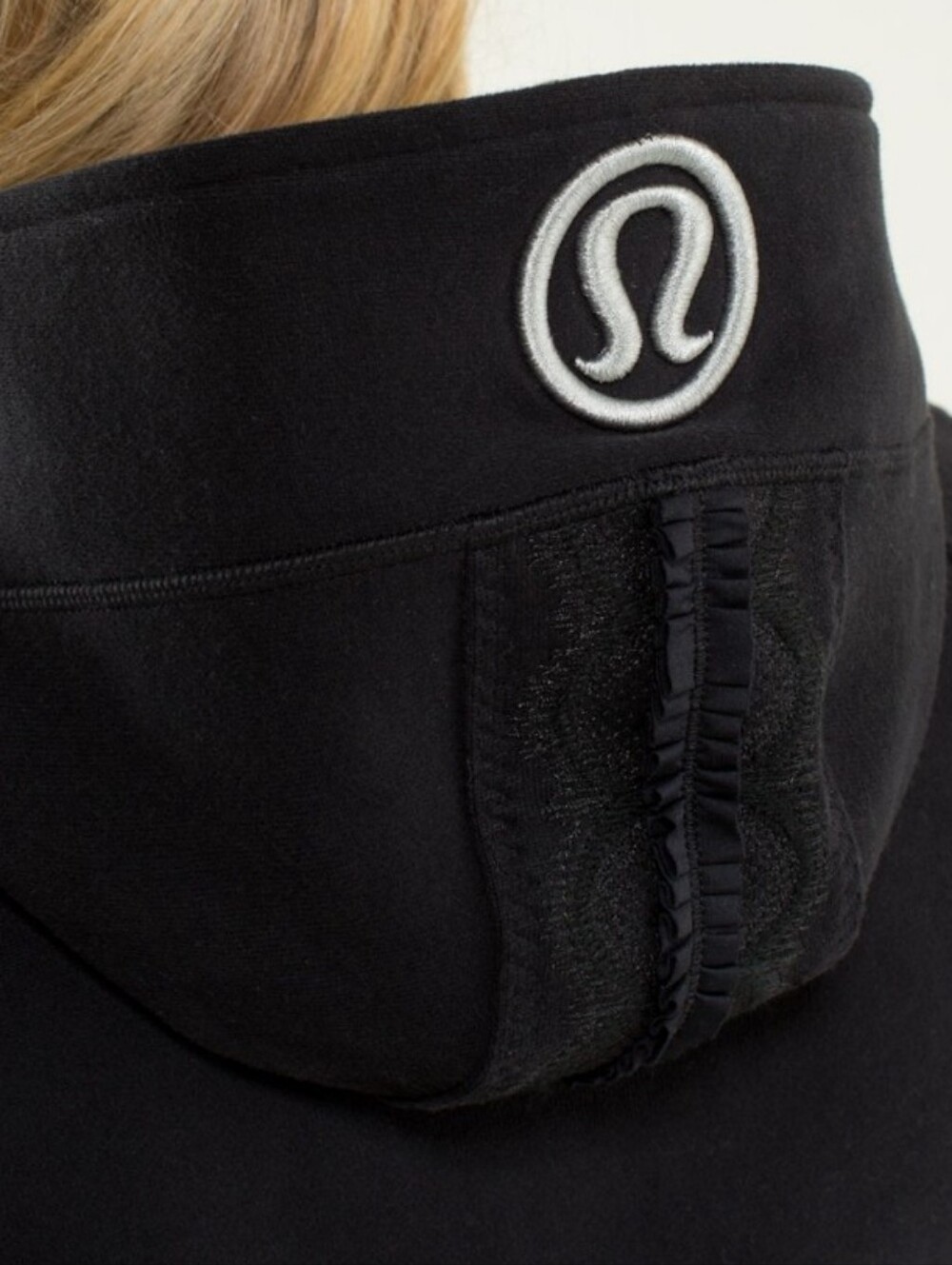 RARE Lululemon Lux Ruffle Scuba Hoodie Black Hiver / Winter 2013 Size 8